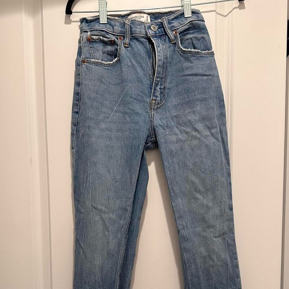 Abercrombie The Ankle Straight Ultra High Rise Jean